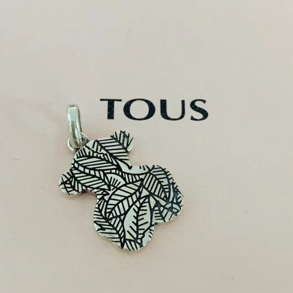 Tous Small Oxidized Silver Fragile Nature Pendant - Picture 3 of 3